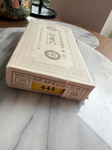 DMC Dollfus garen beschikbaar voor biedingen