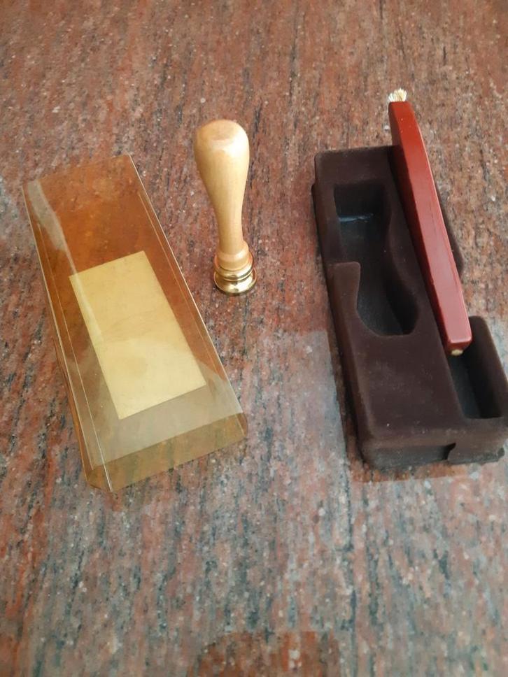 Vintage Lakstempel uit de jaren 60 - Ongebruikt, Antiek en Kunst, Antiek | Emaille, Ophalen of Verzenden