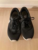 Nike Tanjun 36,5, Ophalen of Verzenden, Zo goed als nieuw, Hardloopschoenen, Nike
