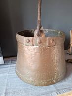 zeer oude emmer/ kookpan, Antiek en Kunst, Antiek | Koper en Brons, Ophalen of Verzenden