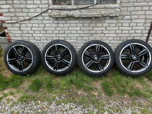 Mini Countryman JCW 18inch zomerset 225/45/18, Auto-onderdelen, Banden en Velgen, Band(en), Zomerbanden, 18 inch, 225 mm, Ophalen of Verzenden