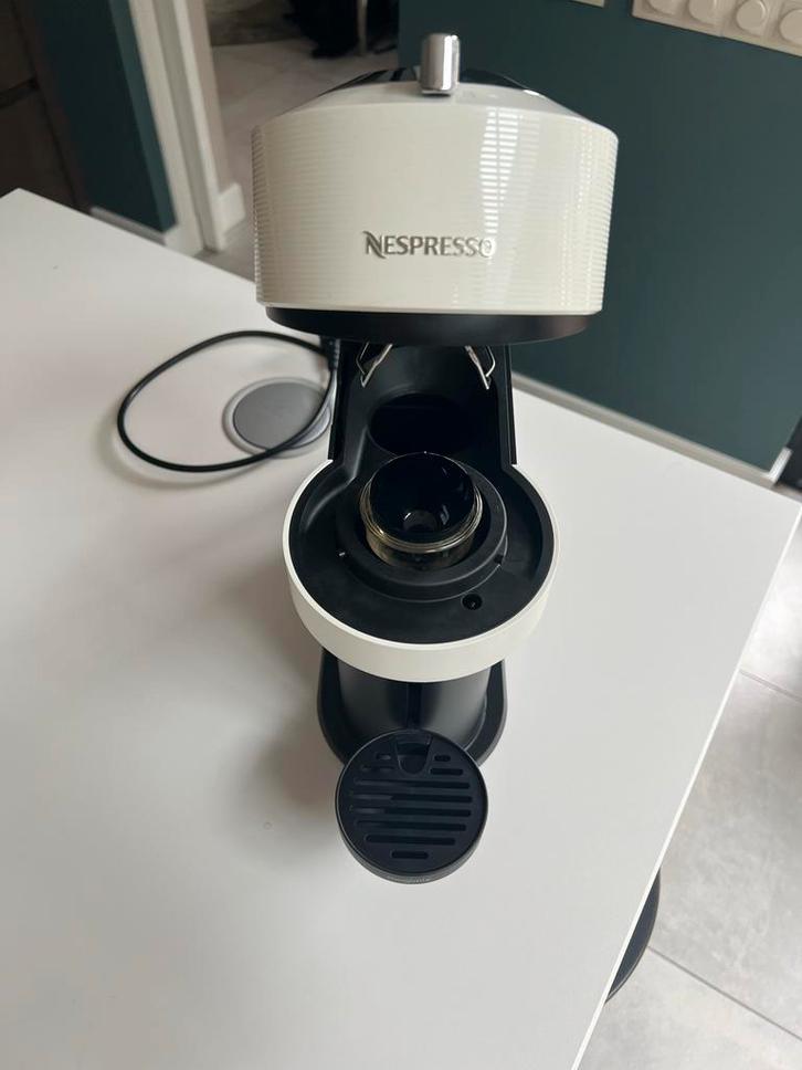 Nespresso Vertuo Next Wit - Zo goed als nieuw, Witgoed en Apparatuur, Koffiezetapparaten, Zo goed als nieuw, Koffiepads en cups