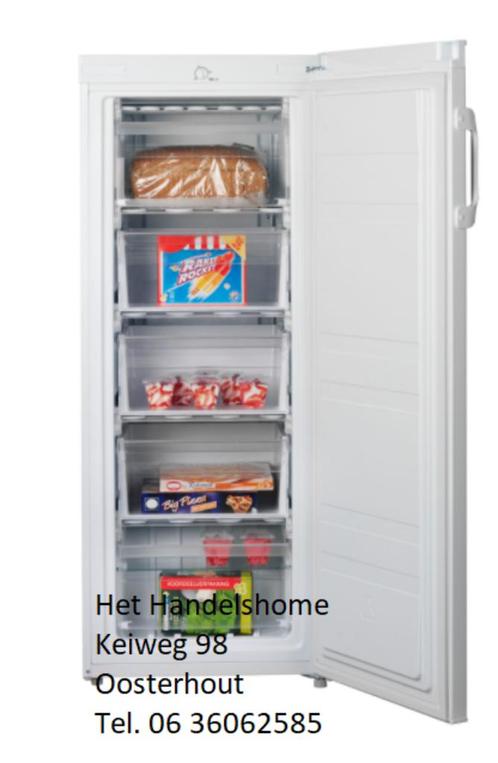 Nieuwe zuinige witte of zwarte vriezers 144cm hoog, Witgoed en Apparatuur, Vriezers en Diepvrieskisten, Nieuw, Vrijstaand, Vrieskast