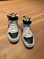 Nike schoenen - zo goed als nieuw, Overige kleuren, Nike, Ophalen of Verzenden, Sneakers of Gympen