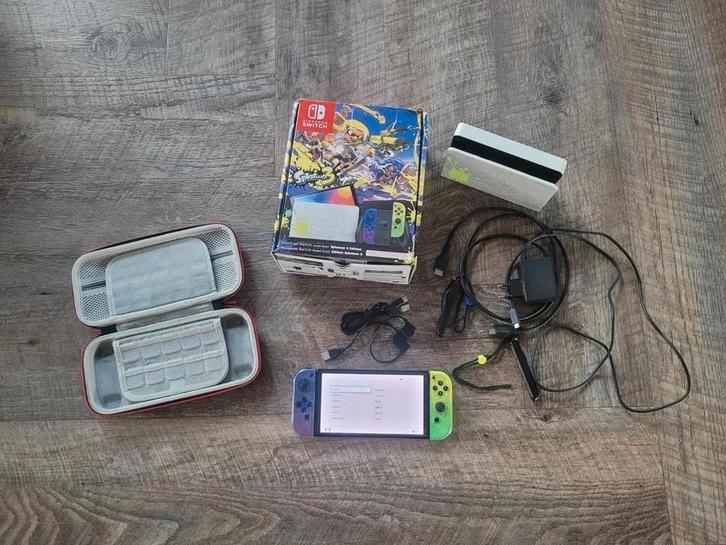 Nintendo Switch OLED Splatoon 3 Editie, Spelcomputers en Games, Games | Nintendo Switch, Zo goed als nieuw, Avontuur en Actie