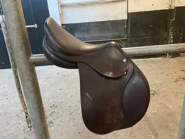 Acavallo springzadel te koop., Dieren en Toebehoren, Paarden en Pony's | Zadels, Nieuw, Springen, Ophalen