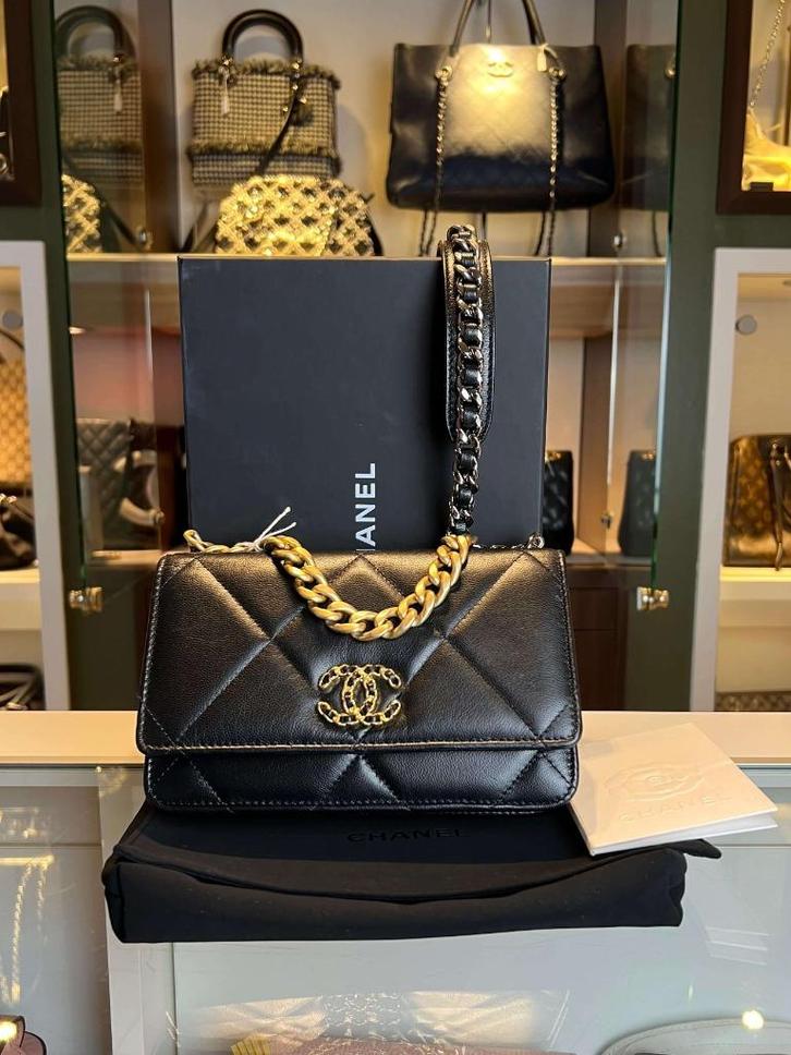 Chanel Wallet On Chain 19, Sieraden, Tassen en Uiterlijk, Tassen | Damestassen, Zo goed als nieuw, Schoudertasje, Zwart, Ophalen