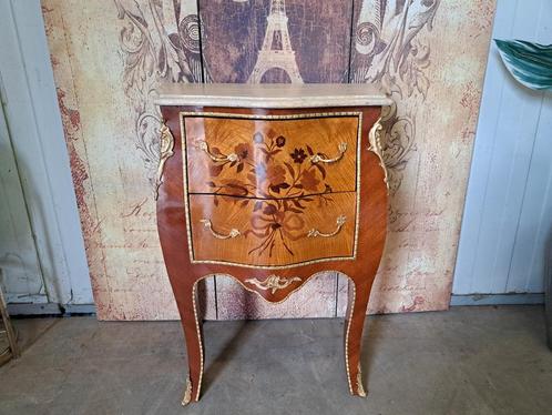 Klassieke ladekast,  commode,  nachtkastje, Huis en Inrichting, Kasten | Ladekasten, Ophalen