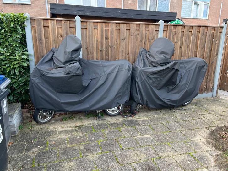 Twee maal Vespa Primavera scooters te koop, Fietsen en Brommers, Scooters | Vespa, Zo goed als nieuw, Overige modellen, Maximaal 45 km/u