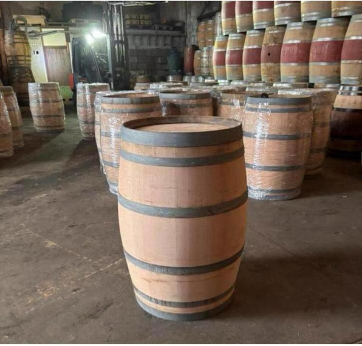 Blanke wijnvaten / regentonnen, Tuin en Terras, Regentonnen, Zo goed als nieuw, Hout, 150 liter of meer, Ophalen