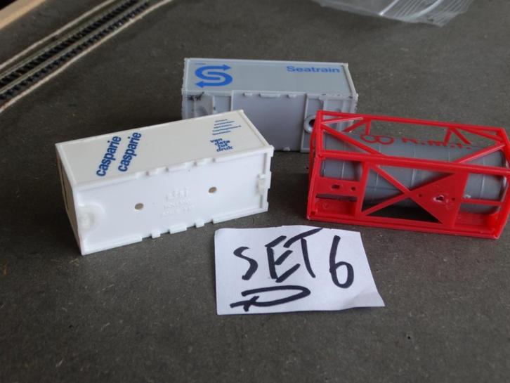 HO: D serie, set 6 : 3 x container., Hobby en Vrije tijd, Modeltreinen | H0, Zo goed als nieuw, Brug, Tunnel of Gebouw, Gelijkstroom of Wisselstroom