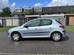Peugeot 206 1.6-16V Gentry 5DR*Airco*09-05-2026 APK*Trekhaak, Voorwielaandrijving, Gebruikt, 4 cilinders, Origineel Nederlands