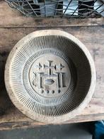 Antieke houten botermal, Ophalen