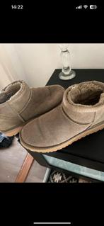 Uggs ultra mini, Kleding | Dames, Schoenen, Ophalen of Verzenden, Nieuw