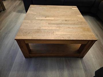 Houten Salontafel - Vierkant en Rustiek beschikbaar voor biedingen