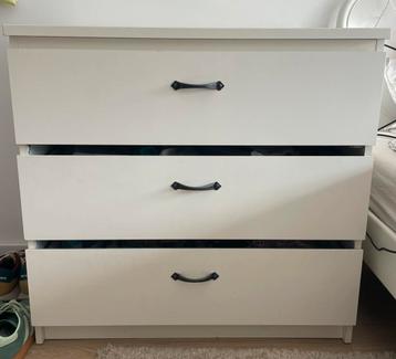 White dresser / witte ladekast