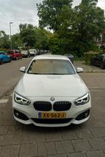 BMW 1 serie 118i HighExecutive Automaat M Sportpakket 57.445, Auto's, BMW, 65 €/maand, Lederen bekleding, Wit, 650 kg