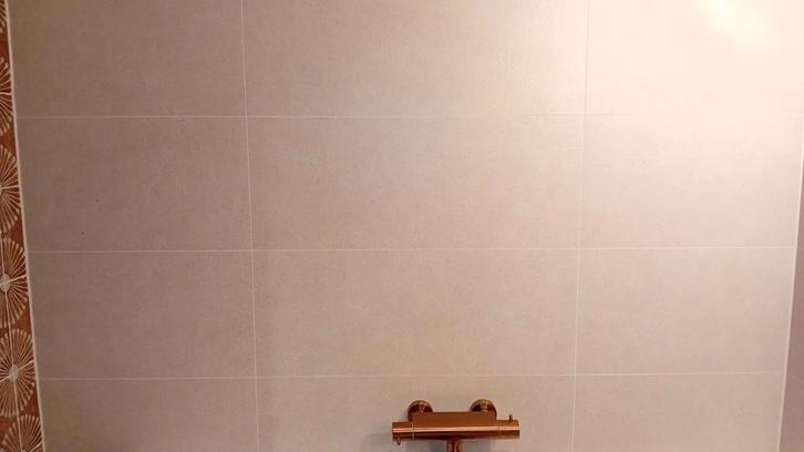 Beige wandtegels 30x75 - 6 stuks over (1m2)!, Doe-het-zelf en Verbouw, Tegels, Zo goed als nieuw, Wandtegels, Keramiek, 60 cm of meer