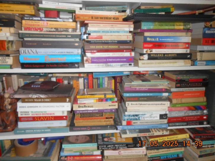 nederlandstalige literatuur h tm m, Boeken, Literatuur, Gelezen, Ophalen of Verzenden