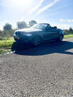 BMW 1-Serie 2.0 118I Cabrio 2010 Zwart, Auto's, BMW, 1-Serie, Zwart, Cabriolet, 4 stoelen