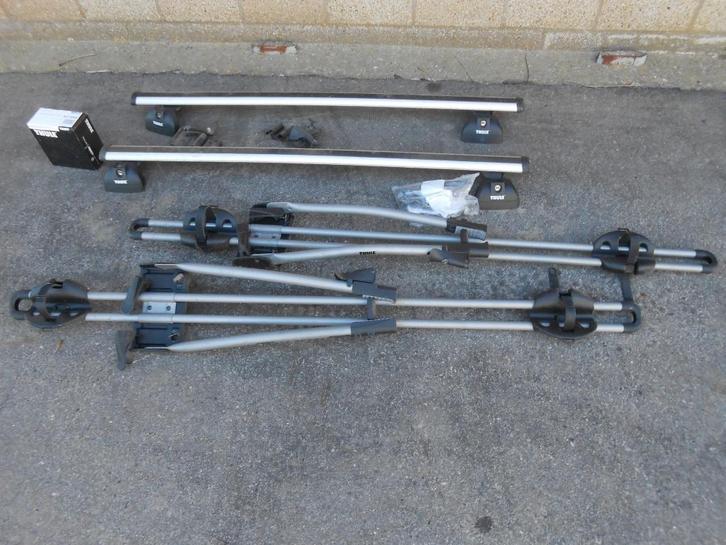 Dak- en fietsendragers merk Thule, Auto diversen, Fietsendragers, Zo goed als nieuw, Dakdrager, 2 fietsen, Ophalen