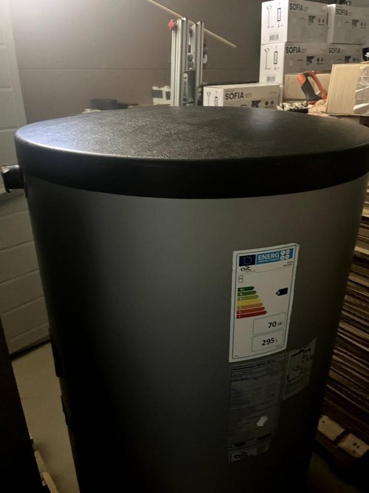 tapwater buffervat Alpha Innotec 300 ltr WWS 303.2, Doe-het-zelf en Verbouw, Geisers en Boilers, Zo goed als nieuw, Boiler, 100 liter of meer