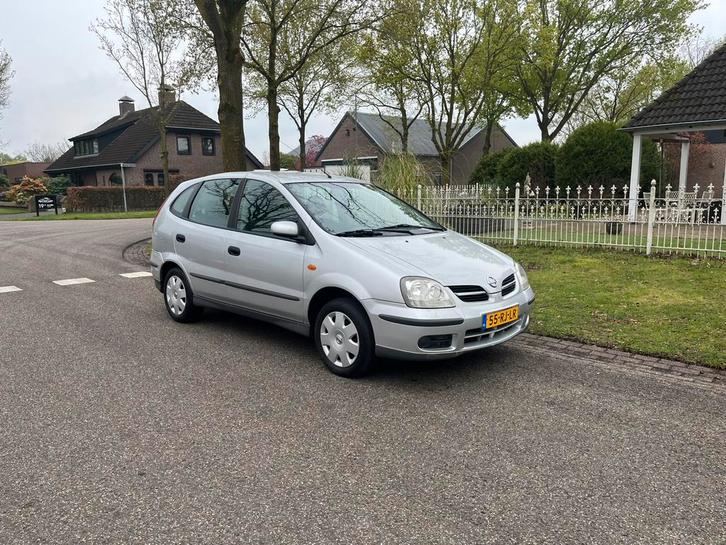 Nissan Almera Tino 1.8 Airco, Trekhaak 129850km. N.A.P 2005, Auto's, Nissan, Bedrijf, ABS, Airbags, Airconditioning, Boordcomputer