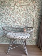 Rotan wieg incl. nieuw matrasje, Ophalen, Zo goed als nieuw, Wieg