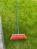Bezem. In prima staat, Tuin en Terras, Hand-tuingereedschap, Ophalen of Verzenden, Zo goed als nieuw, Bezem