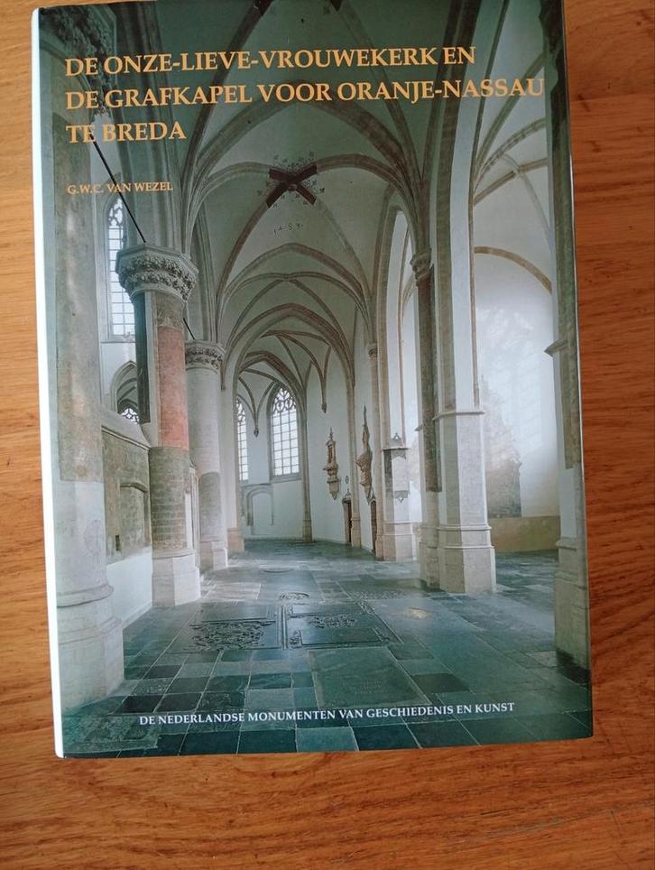 Onze Lieve Vrouwekerk Breda - Grafkapel Oranje-Nassau, Boeken, Geschiedenis | Stad en Regio, Zo goed als nieuw, 20e eeuw of later