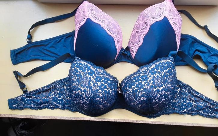 Hunkenmöller BH's maat 85F T.E.A.B., Kleding | Dames, Ondergoed en Lingerie, BH, Blauw, Ophalen of Verzenden