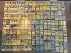 Pokemon Pikachu Collectie (170) vintage tot moderne sets, Verzenden, Zo goed als nieuw, Meerdere kaarten, Foil