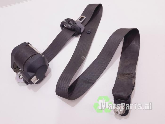 Veiligheidsgordel rechts-achter van een Iveco Daily, Auto-onderdelen, Interieur en Bekleding, Overige automerken, Gebruikt, 6 maanden garantie