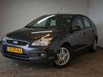 Ford Focus 2.0-16V Ghia Nwe APK Automaat, Auto's, Ford, 65 €/maand, Gebruikt, 1239 kg, Euro 4
