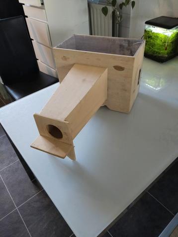 Foto kooi voor vogels fotostudio beschikbaar voor biedingen