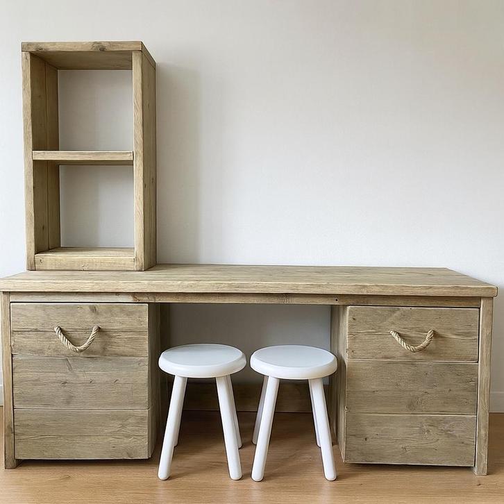 Steigerhouten Bureau met 2 laden vol opbergruimte Weg=pech, Huis en Inrichting, Bureaus, Zo goed als nieuw, Bureau, Ophalen