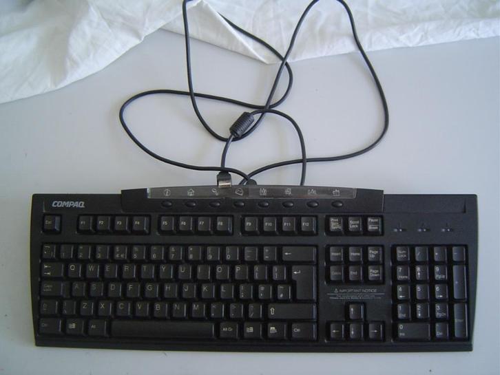Compaq SK-2865 (170258-038) USB keyboard Qwerty Standaard, Computers en Software, Toetsenborden, Gebruikt, Qwerty, Bedraad, Multimediatoetsen
