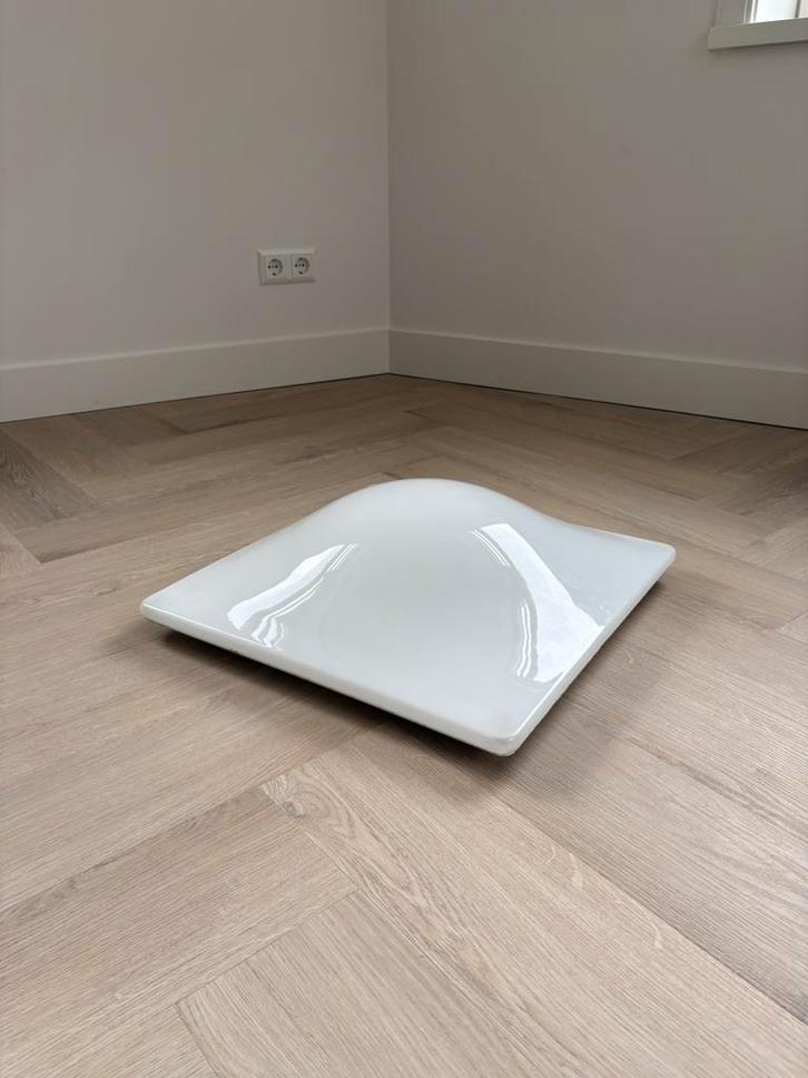iGuzzini ‘Dada’ muurlamp – Italië – jaren 70 – acryl, Huis en Inrichting, Lampen | Wandlampen, Zo goed als nieuw, Kunststof, Metaal