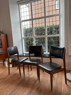 3 vintage teak stoelen met zwart kunstleer, Ophalen, Gebruikt, Zwart, Twee