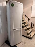 Electrolux koelkast + diepvries no frost, 200 liter of meer, Met aparte vriezer, Zo goed als nieuw, 160 cm of meer