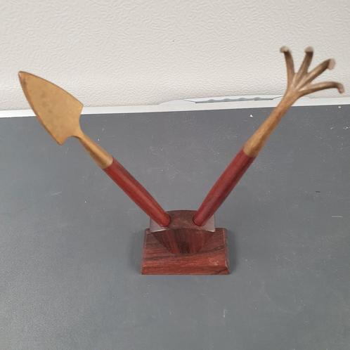 Vintage Bureau Set: Briefopener & Harkje, Antiek en Kunst, Antiek | Gereedschap en Instrumenten, Ophalen