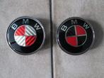 BMW 2x embleem / logo voor motorkap c.q. achterzijde., Ophalen of Verzenden