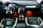 Volvo V70 2.5FT R-Design | TREKHAAK | 232 PK | STOELVERW. |, Auto's, 232 pk, Gebruikt, Navigatiesysteem, Handgeschakeld