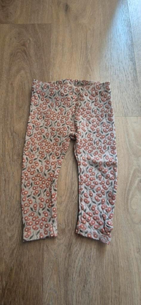 Superleuke z8 legging, maat 74, Kinderen en Baby's, Babykleding | Maat 74, Zo goed als nieuw, Meisje, Broekje, Ophalen of Verzenden
