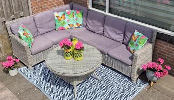 Hele mooie intratuin loungeset ( 6 pers) beschikbaar voor biedingen