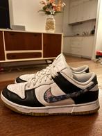 Nike dunk low black paisly 40,5 sneakers, Kleding | Heren, Schoenen, Ophalen of Verzenden, Zo goed als nieuw, Zwart
