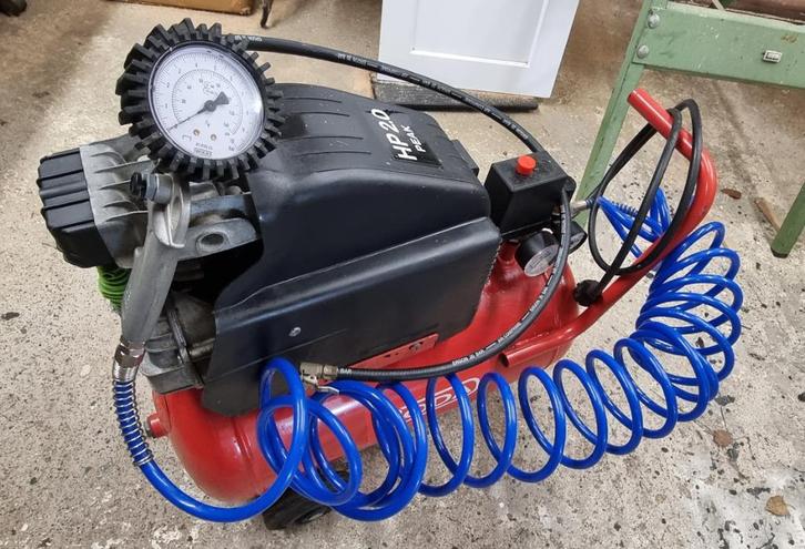 Fiac compressor, Doe-het-zelf en Verbouw, Compressors, Gebruikt, 6 tot 10 bar, 25 tot 100 liter, Minder dan 200 liter/min, Ophalen