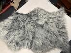 imitatiebont schapenvacht licht grijs nepbont, Overige kleuren, Nieuw, Ophalen of Verzenden, 30 tot 120 cm