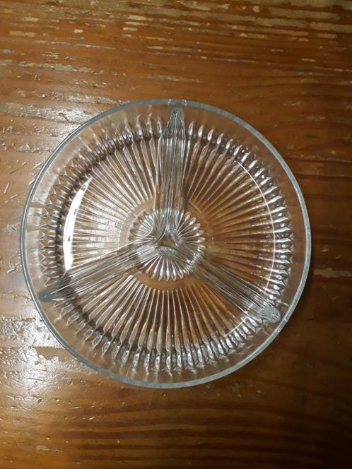 Kristallen drievaks schaaltje, serveerschaaltje (20cm), Huis en Inrichting, Keuken | Servies, Zo goed als nieuw, Schaal of Schalen