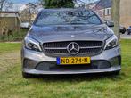 Mercedes-Benz A-Klasse A180 122pk 7G-DCT 2017 Grijs, Auto's, Mercedes-Benz, 65 €/maand, 4 cilinders, Leder en Stof, 122 pk